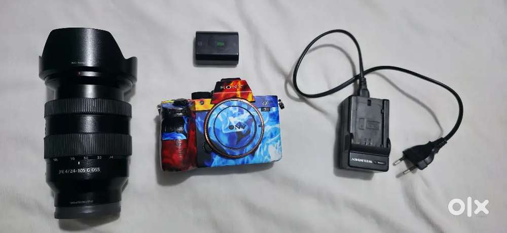 Sony 7R3Body  with sony 24-105 f4