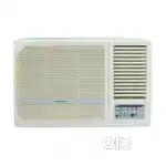 Kelvinator 1.5 ton 2 star new condition 2.5 year used only