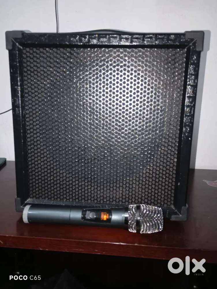 National PA Karoke Box 10 inch spaker with wireless mic