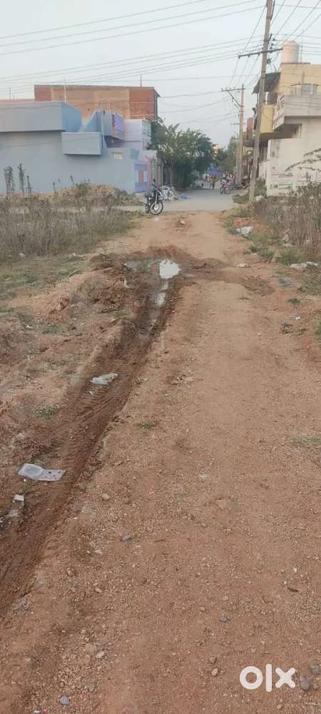 Plot for urgent sale