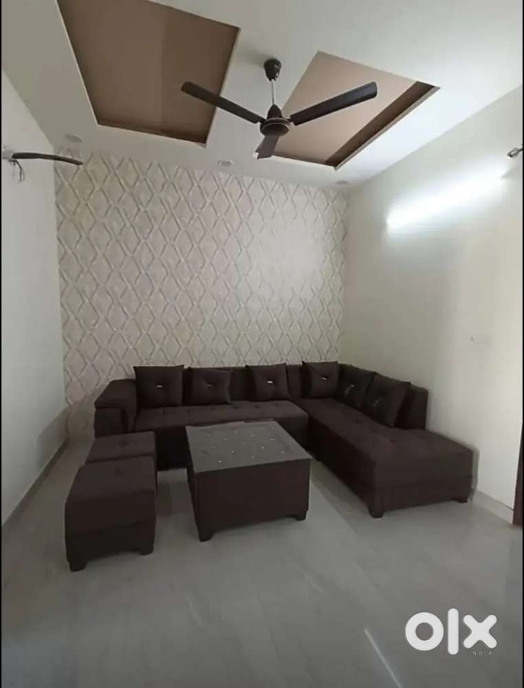 1 luxury room fully furnished available in 3 bhk sharing flat