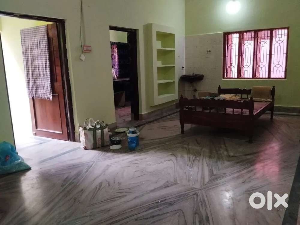 1Bhk(Only Small Job Holder Family)in Rasulgarh Area