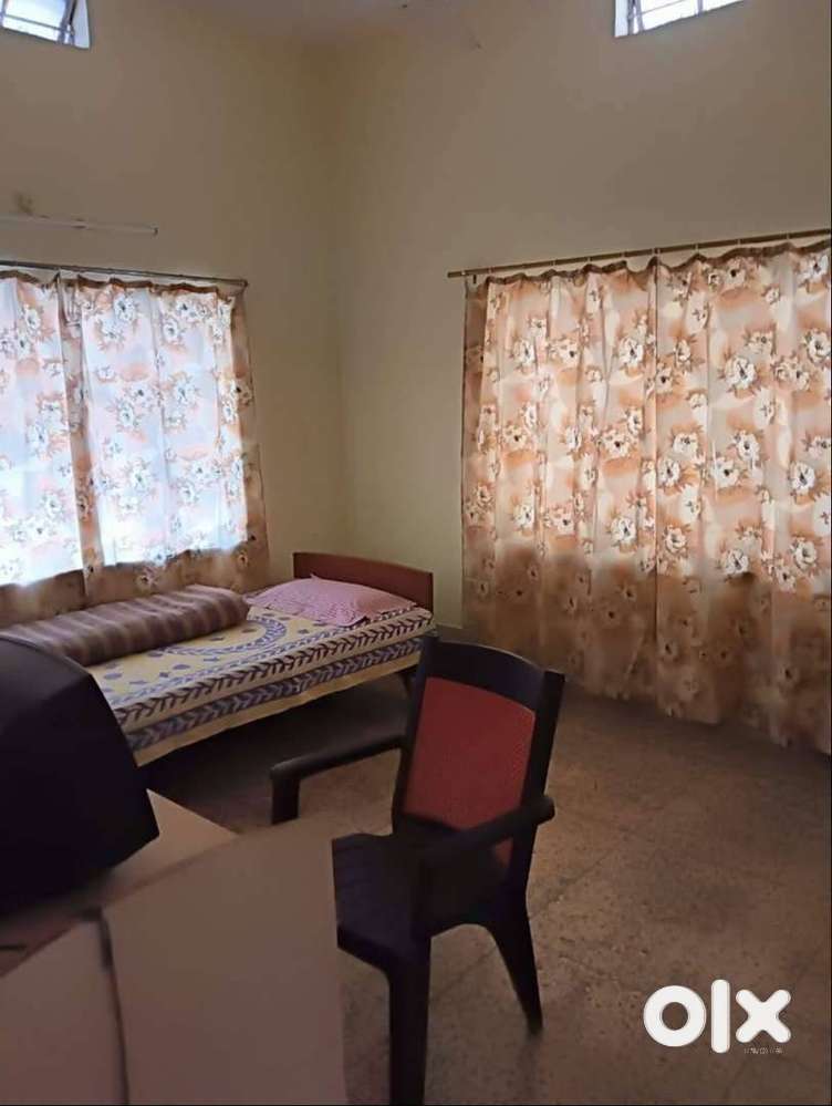 BIG 2 ROOM SET IS AVAILABLE ON RENT IN POSH LOCATION IN SONARI