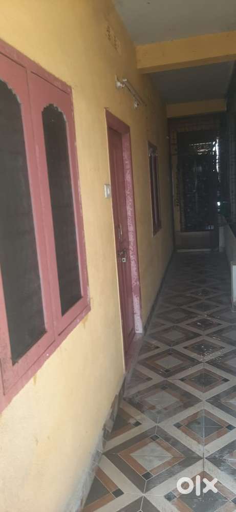 Good individual house for employes