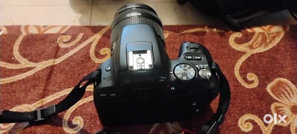 Canon EOS kiss9x skin tach h good candisan