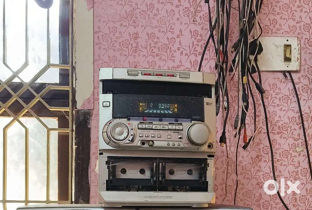 Sony speaker (Sound broad System)with Phillips Amp excellent condition