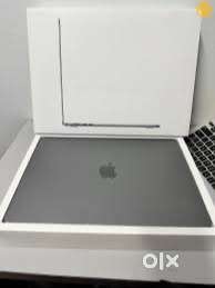 apple MacBook m2 air 13 inch new open box