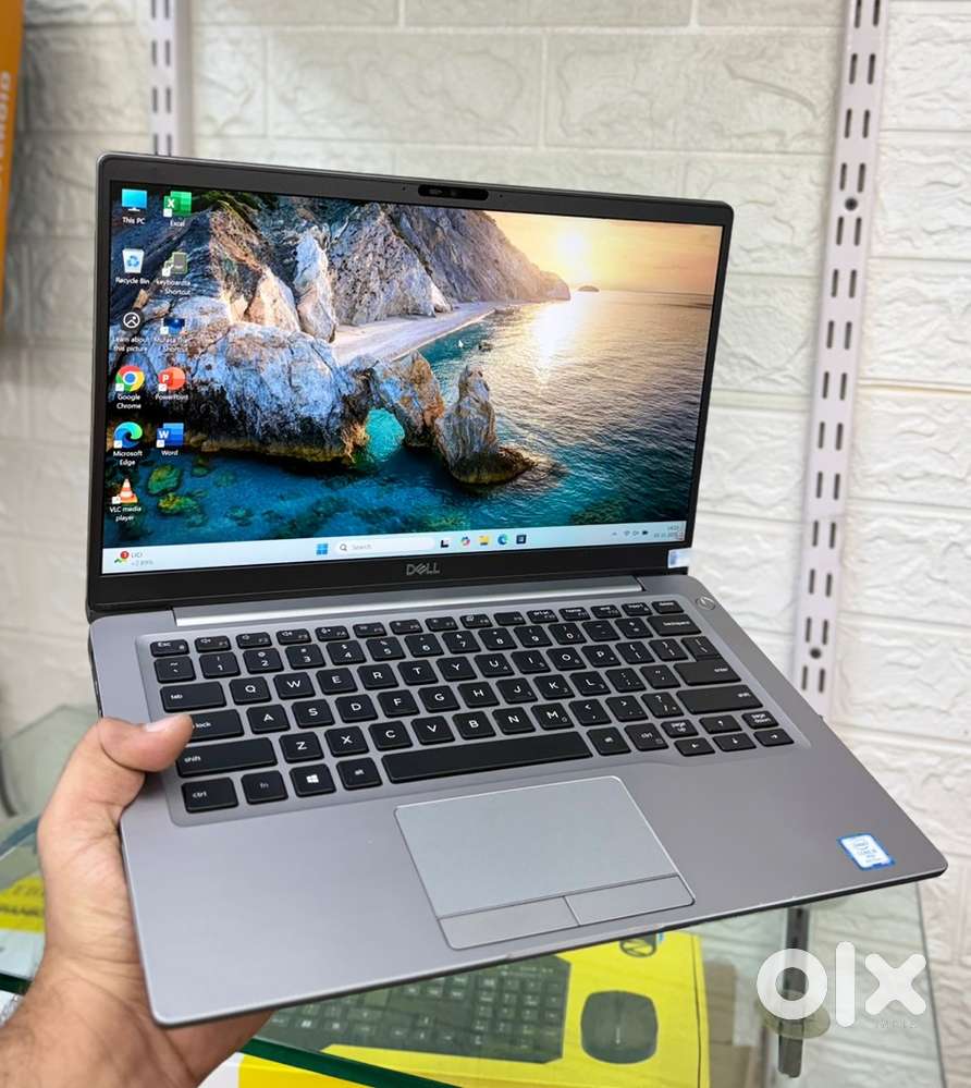Dell 7400 metal body i5 8th laptop 256gb nvme 8gb ram ips display