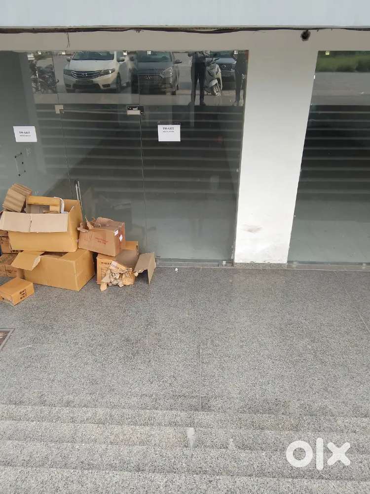 Ground floor on rent in guru nanak enclave dhakoli