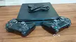 PlayStation 4 slime 1tb with two remote