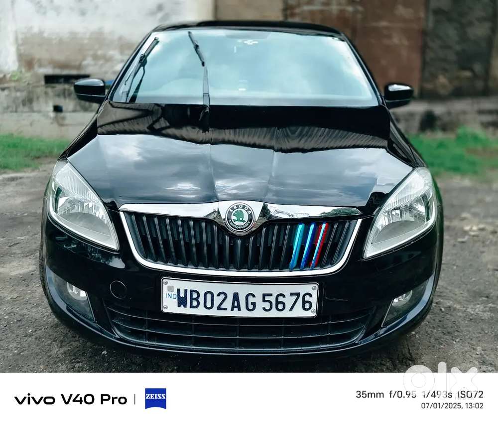Skoda rapid 1.6 Ambaint TDI all company  OEM fittings 62000 clocked