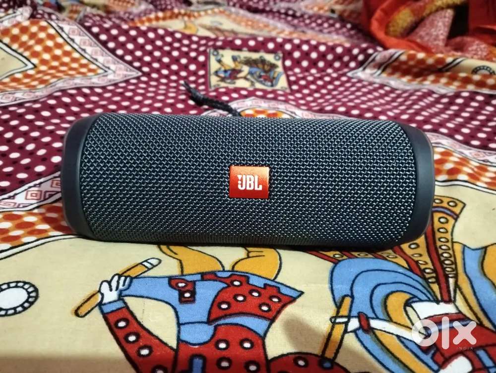 Jbl essential flip 2 protalble bluetooth speaker
