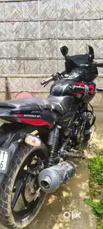 Bajaj palsar 220f