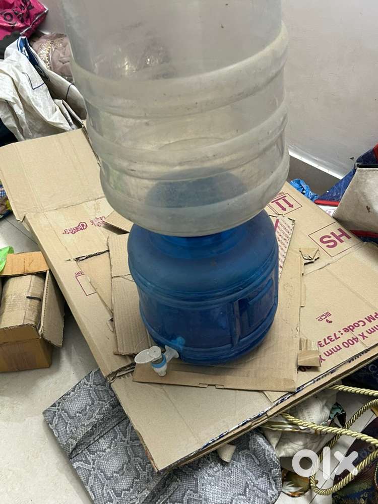 Water dispenser water bottles