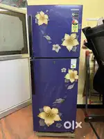 SAMSUNG REFRIGERATOR