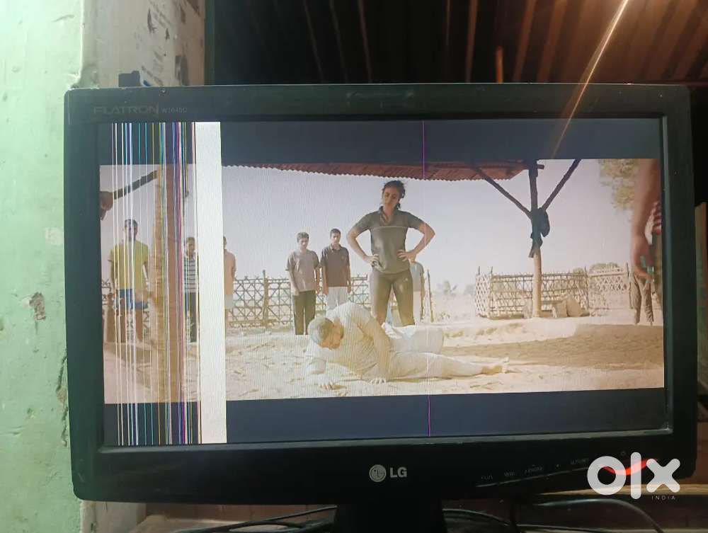 LG Desktop PC  2GB RAM  Windows 7  (Monitor + Keyboard + Mouse)