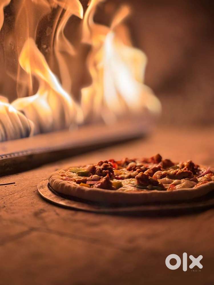 Wood fired oven pizza chef at Dombivli