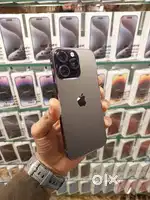 WE DEAL APPLE IPHONE REFURBISHED VARIANTS WE HAVE A STORE CONTACT ME