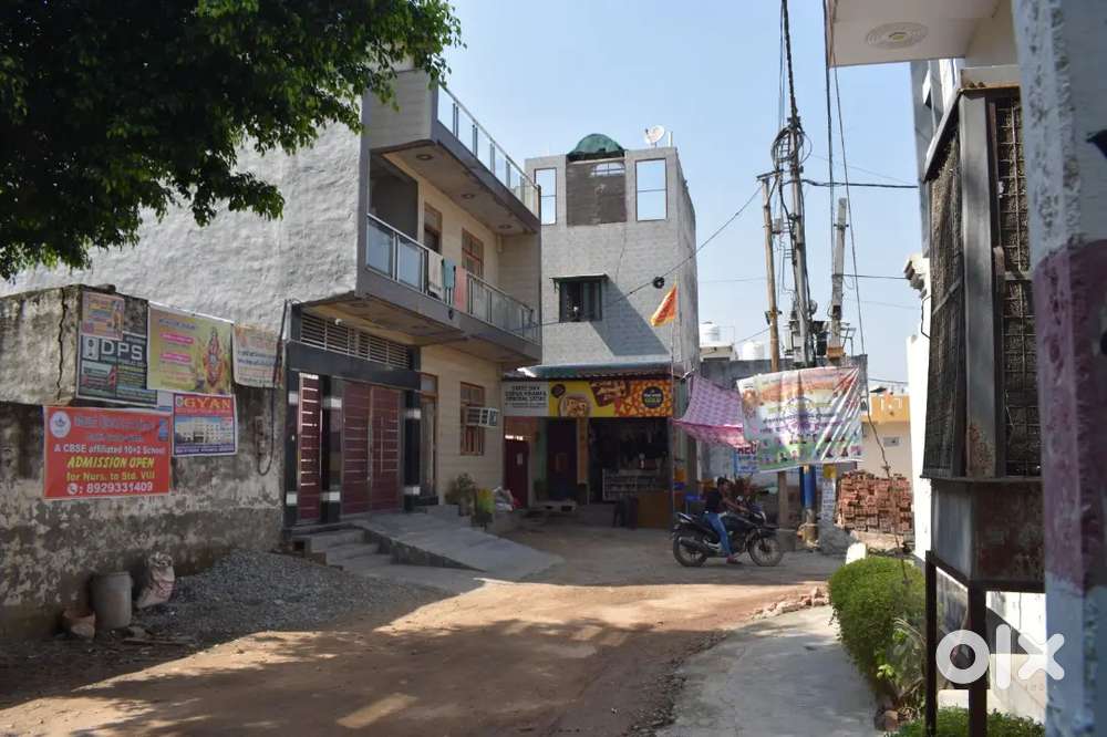 Plot for Sale in Gated Township with 2500 families Residence