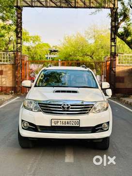 Toyota Fortuner 4X2 AT 2.8 Diesel, 2015, Diesel