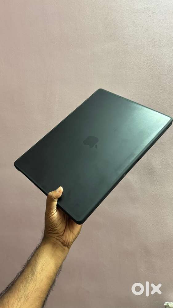 Apple MacBook Pro 16in 32GB 1TB SSD Grab this Monster for pro users