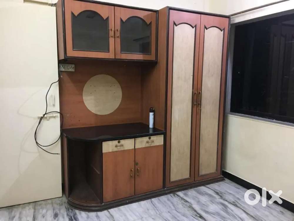 1rk flat available on rent in 25k in marol naka metro station.