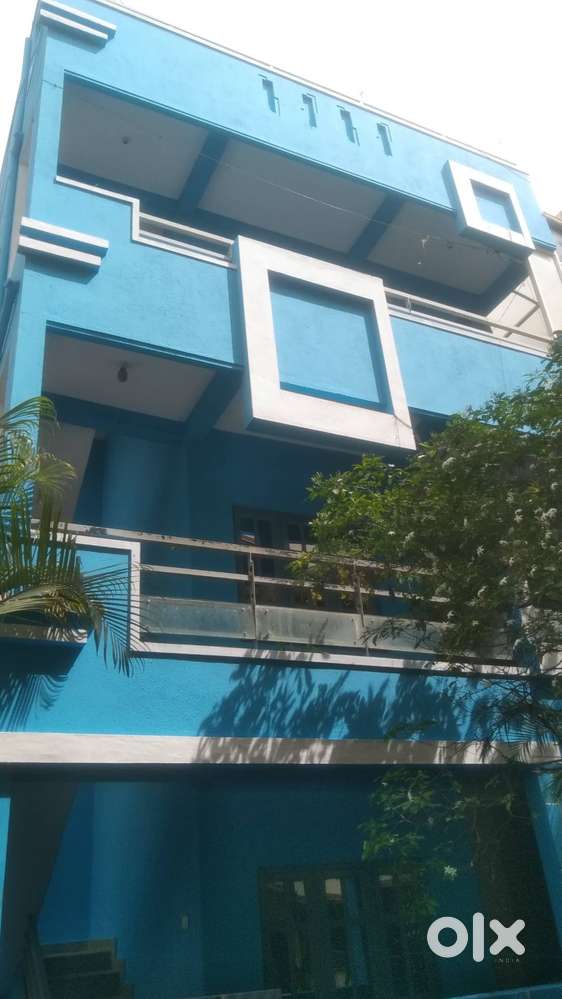 Individual building for sale