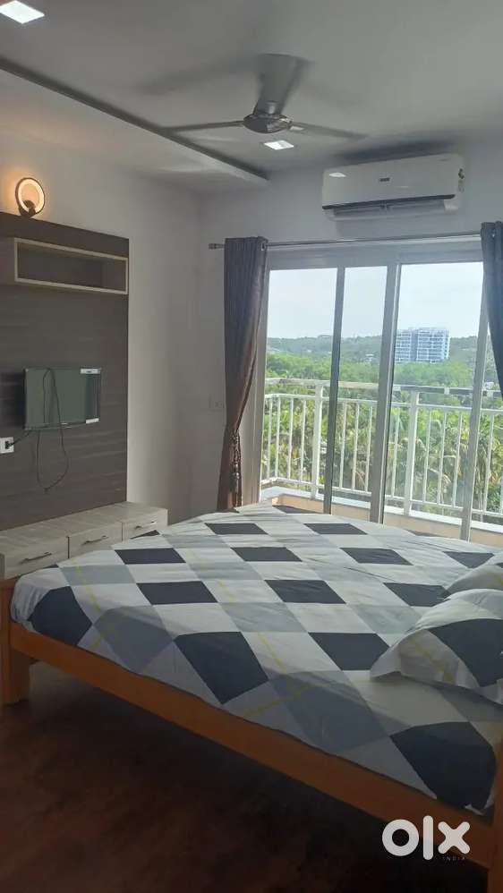 2BHK FULLY FURNISHED FLAT FOR RENT VENPALAVATTOM NEAR LULU