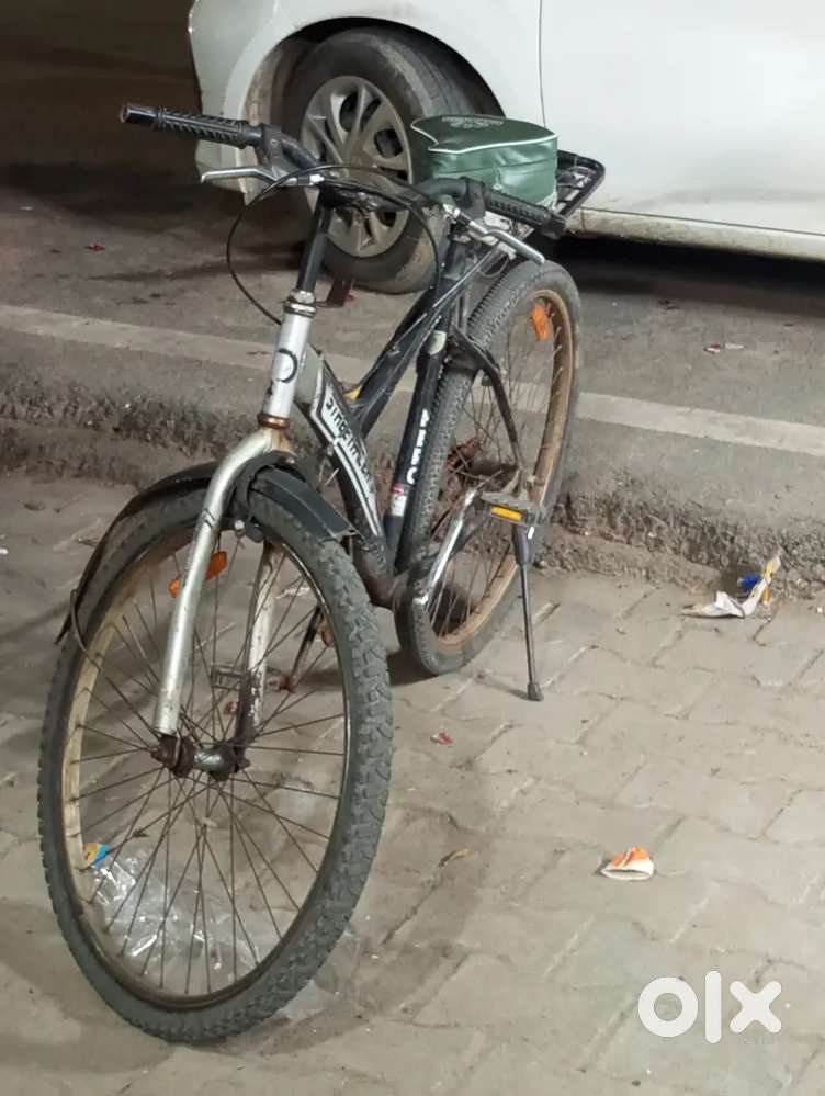 3 yeal old very good condition cycle with no issues