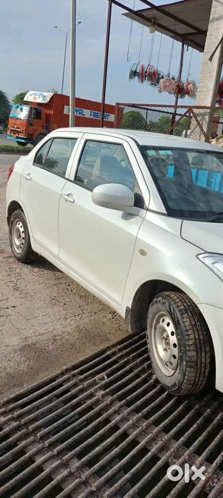 Maruti Suzuki Dzire 2017 CNG & Hybrids 180 Km Driven