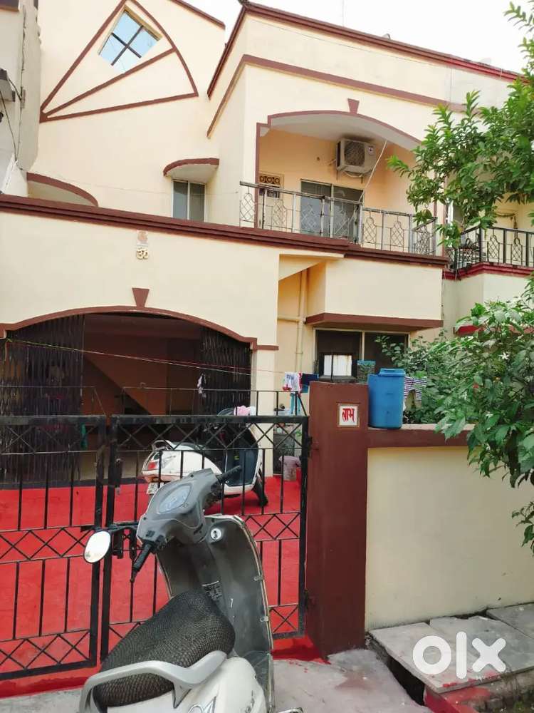 3 BHK Well maintained house in best location