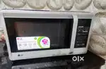 LG MICROWAVE OVEN IN NEW CONDITION