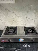 Gas stove.