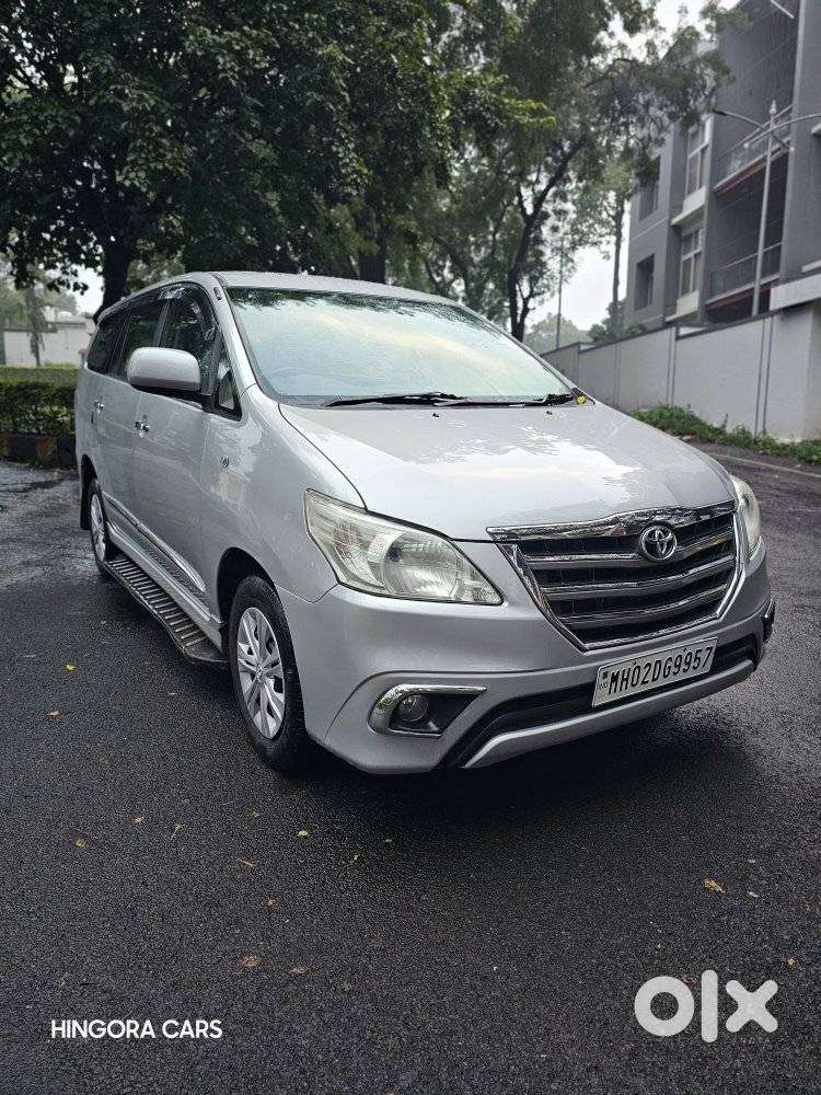 Toyota Innova 2.5 G (Diesel) 7 Seater BS IV, 2014, Diesel