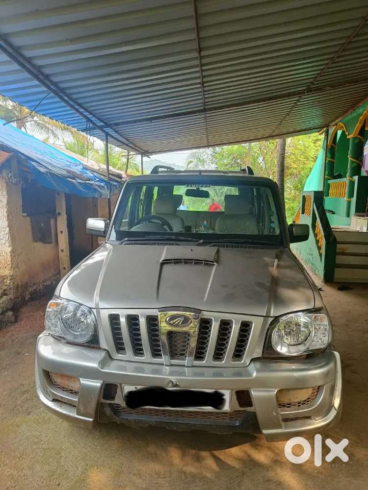 Scorpio sle 2011 model in mint condition