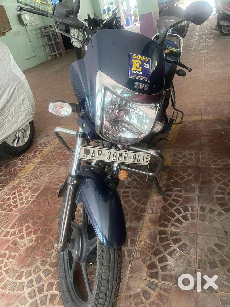 Its electric start and also kick start facility. USB facilty fitted.