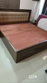 King size wooden double bed 6*6