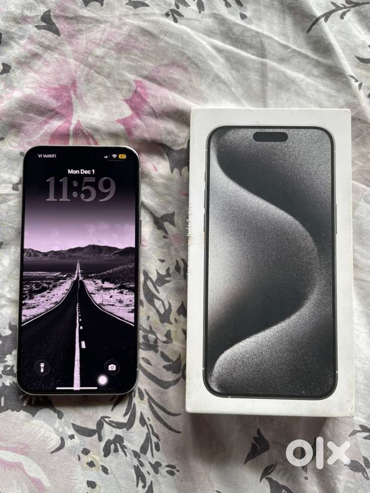 Iphone 15 pro max 256gb full box for sale
