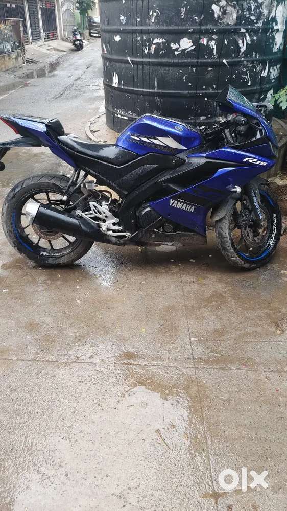 R15 v3 model superb condition