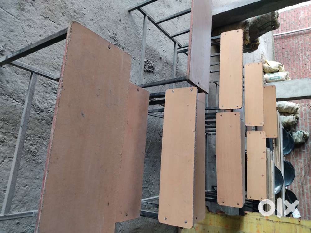 Reading/Study Chairs and Computer Tables