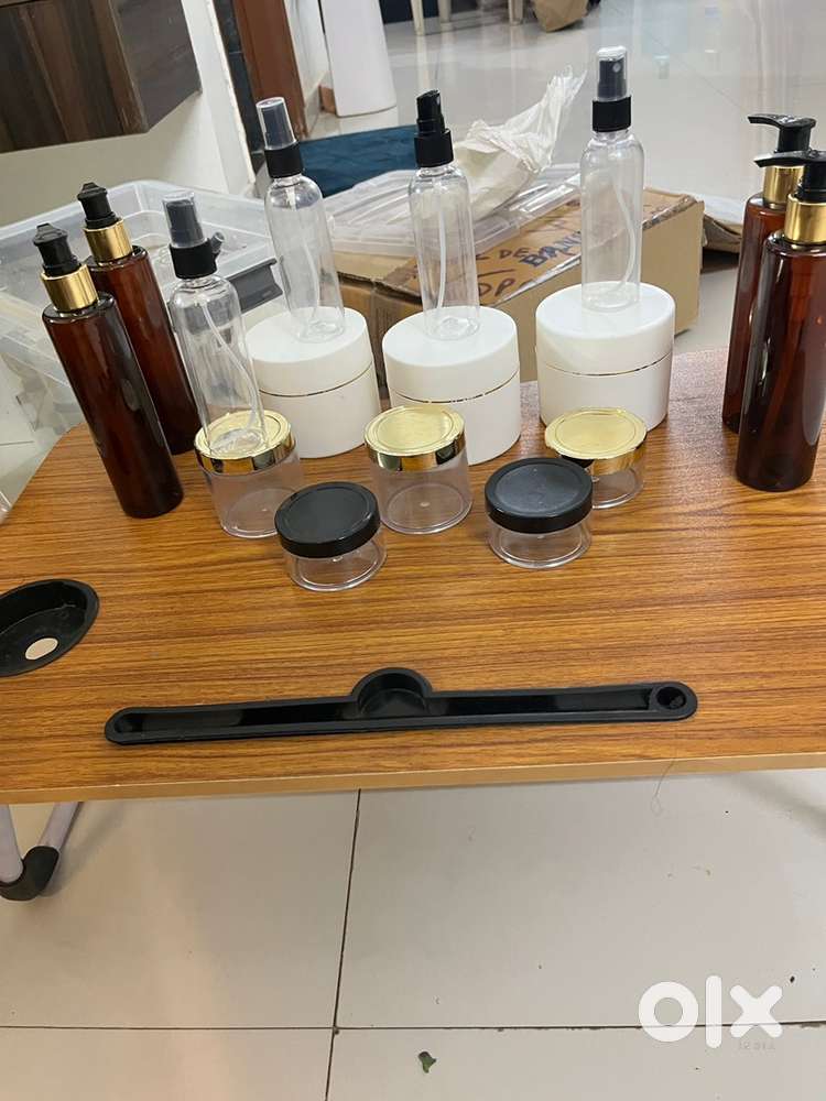 Available for sale : Bulk Empty cosmetic jar