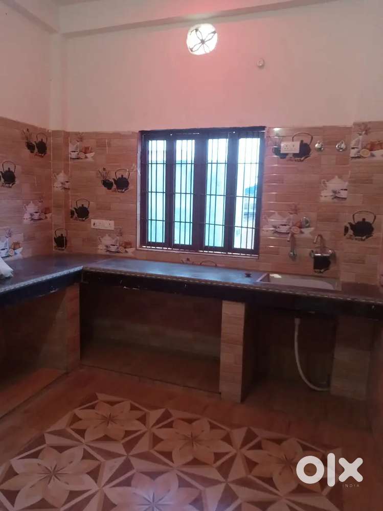 2BHK West-Facing House for Rent – 2nd Floor in Sainik Enclave, Lucknow