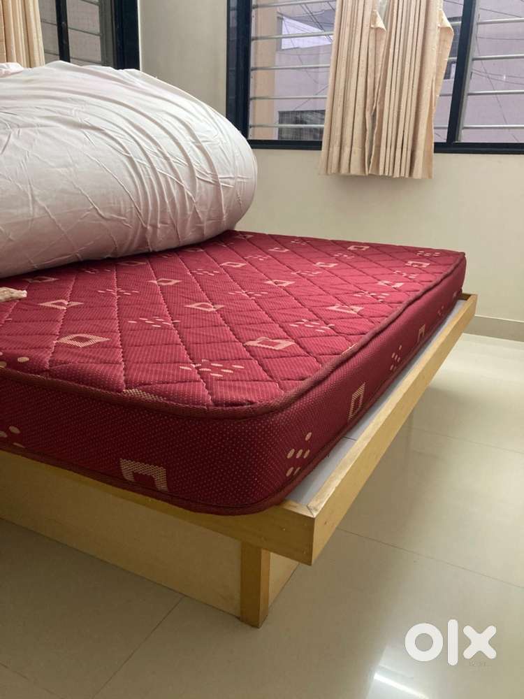 Matress Sleepwell 66 x 72 Inch