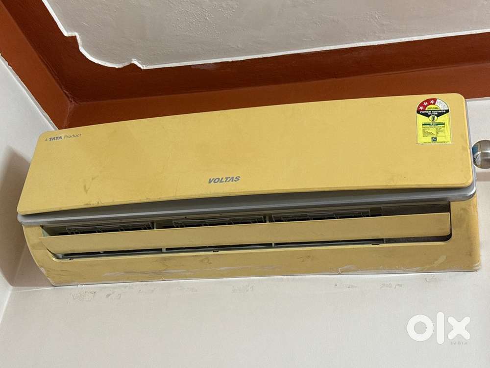 Voltas split AC