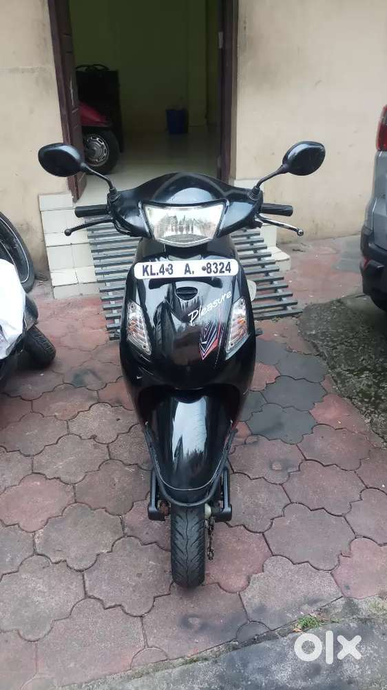 Lady Single owner good condition all papers clear