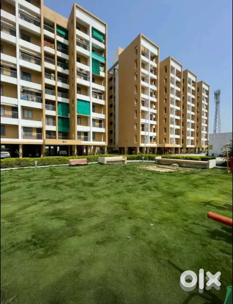 Need flatmates for 2bhk one room is vacant without any restriction