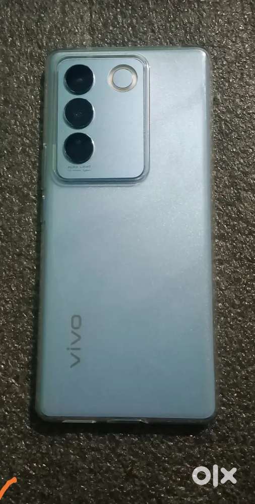 Vivo v27 (8 128)