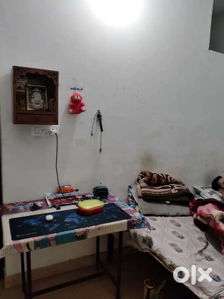 Required Male Room Mate For Room Sharing