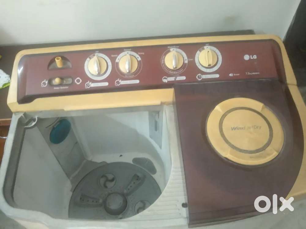 Wacin masin Lg Rs 4500