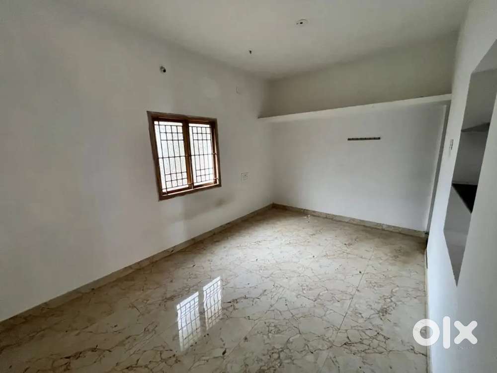 Individual 3 bhk spacious house available for rent